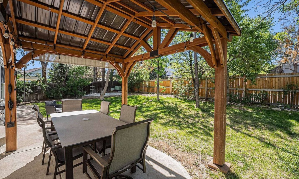 North Central Westminster House | Tranquil Retreat | Sauna | Master Suite | Lrg Yard