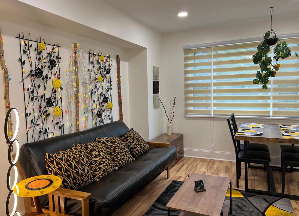 Tremont Apartment | Trendy in Tremont, CLE (Lower)
