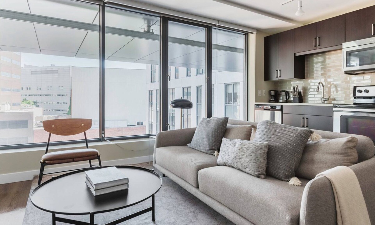 Theatre District Apartment | Unbelievable Chinatown 1BR w/W/D, near Green Line & Bars, by Blueground