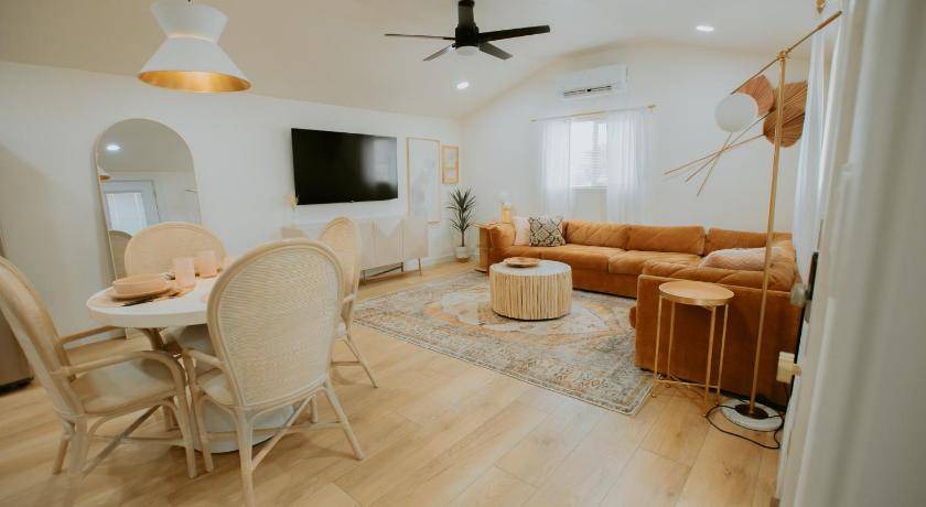 Huning Highland Historic District Bed & Breakfast | 33 m² Bed and breakfast ∙ 4 guests