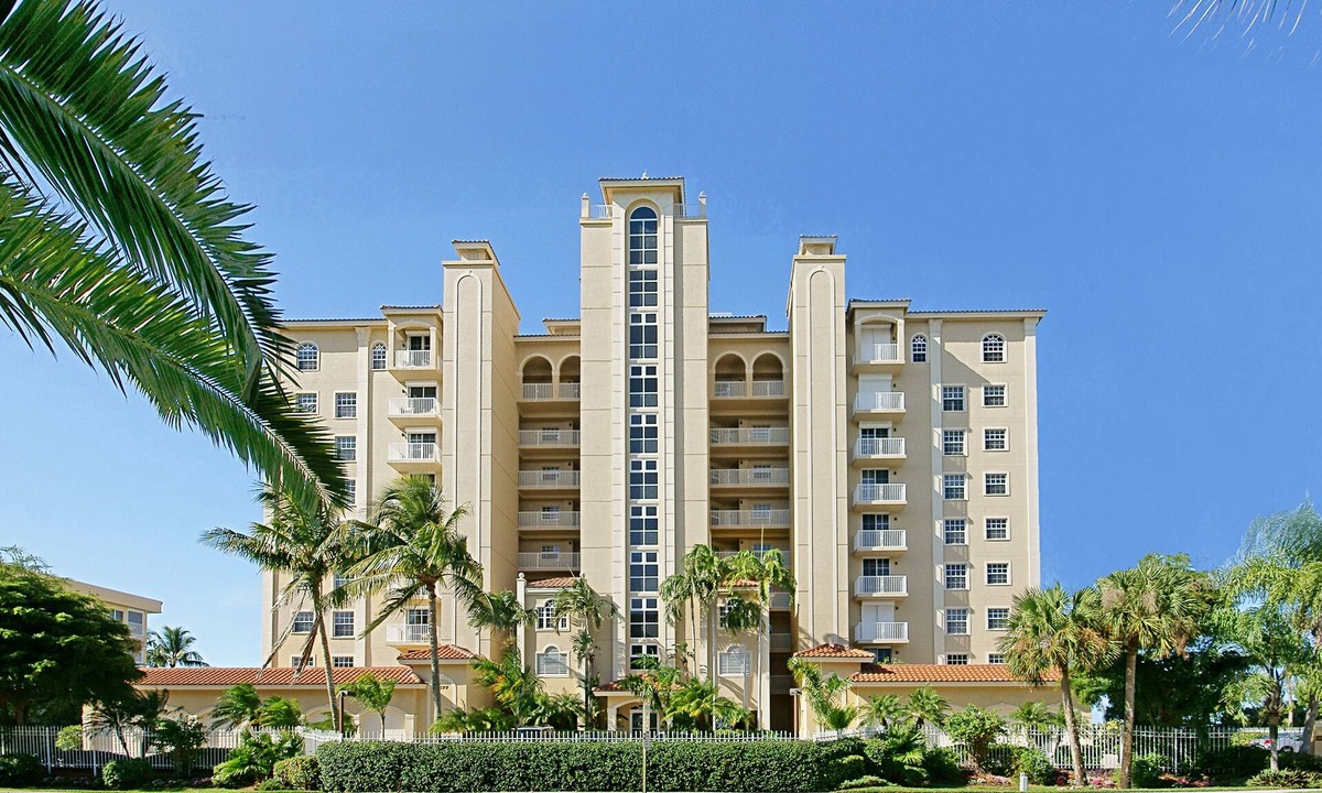 Vanderbilt Beach Condo | Vanderbilt Beachfront!
