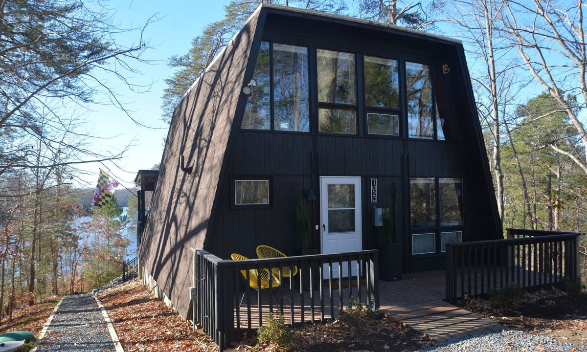 St. Leonard Cabin | Vintage Waterfront A Frame- Hideaway On The Bay