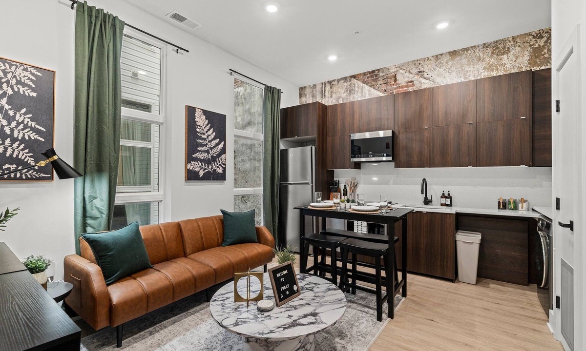 Old City Apartment | Walk to Everything in Old City- ADA compliant unit! Old City Philadelphia