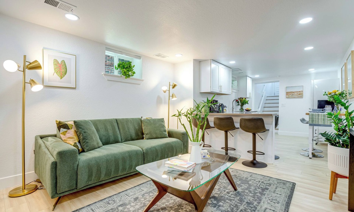 Washington Park West Apartment | Wash Park Access: Denver Apt w/Outdoor Dining!