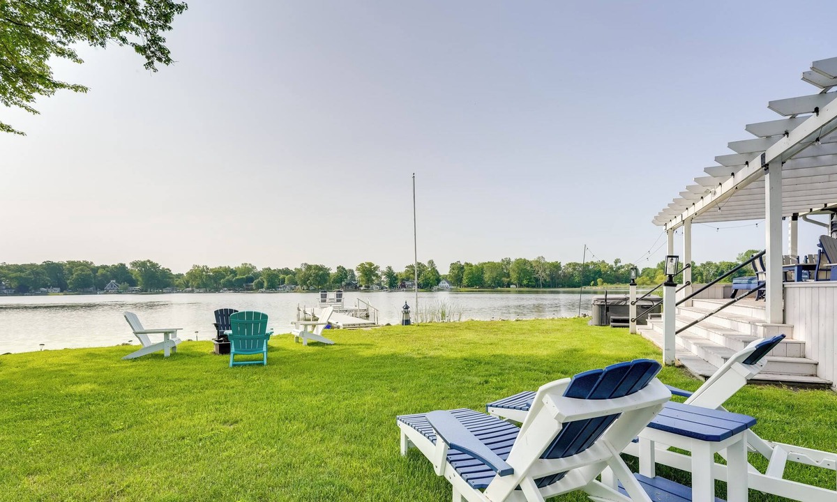 LaGrange County Cottage | Waterfront Retreat, 10 Mi to Dtwn Shipshewana