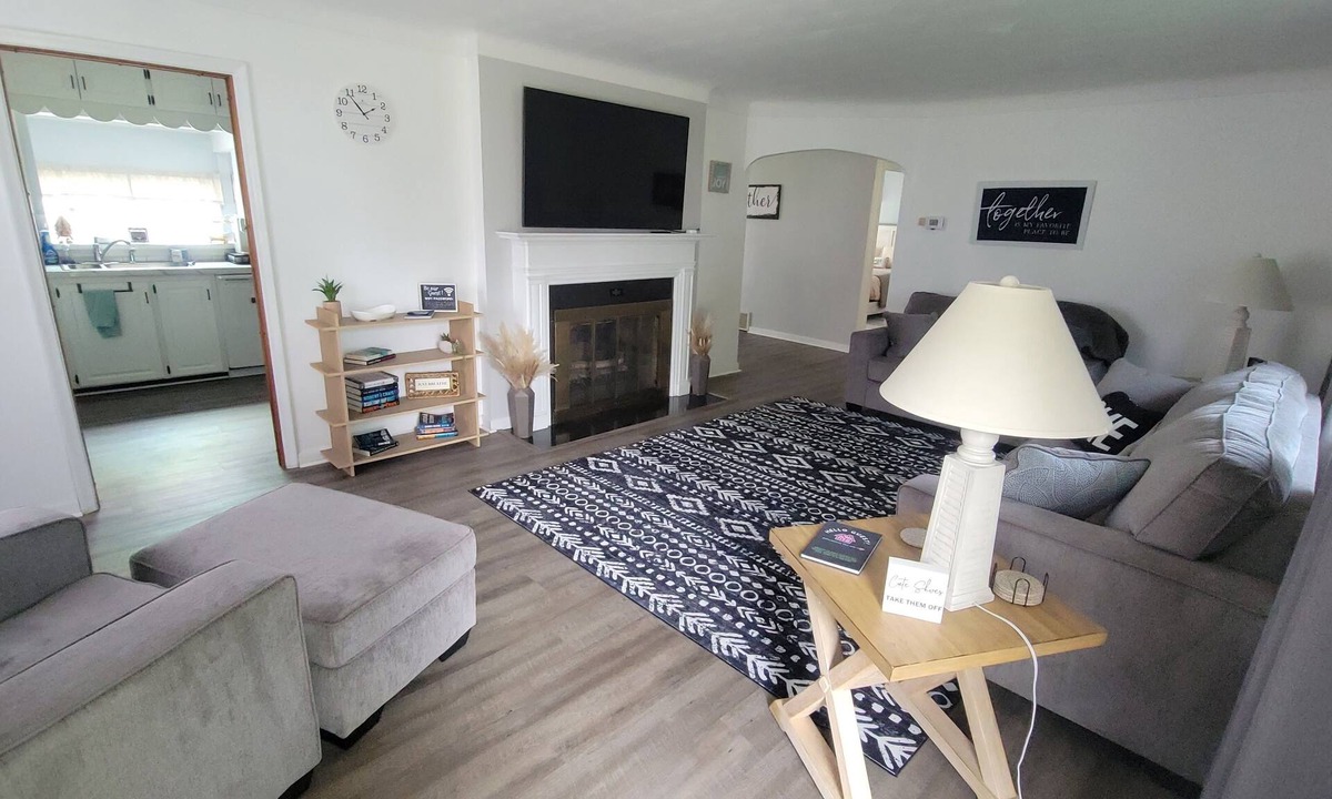 Toledo House | Welcome to The Point!