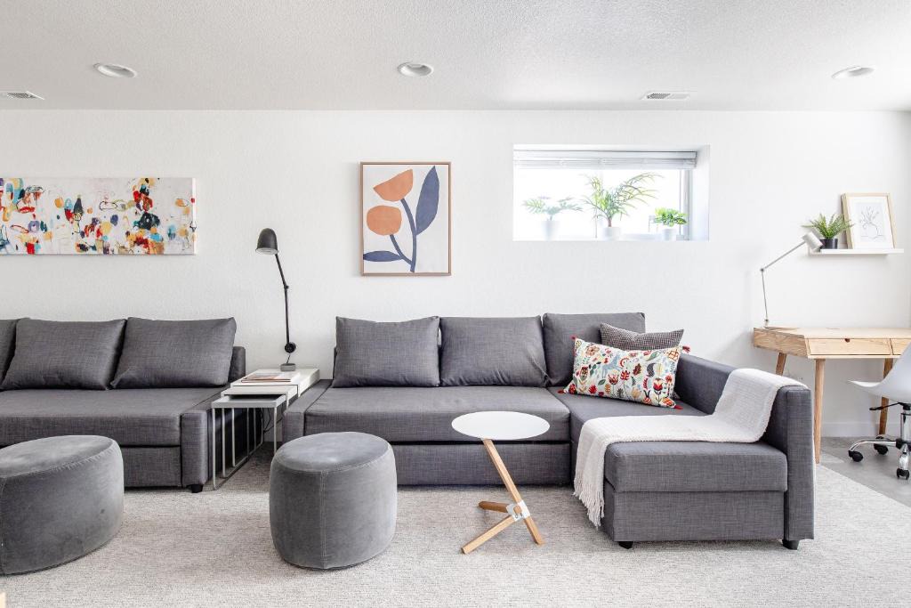 West Colorado Springs House | Well-Stocked, Family Friendly Home on the Westside STR-1669