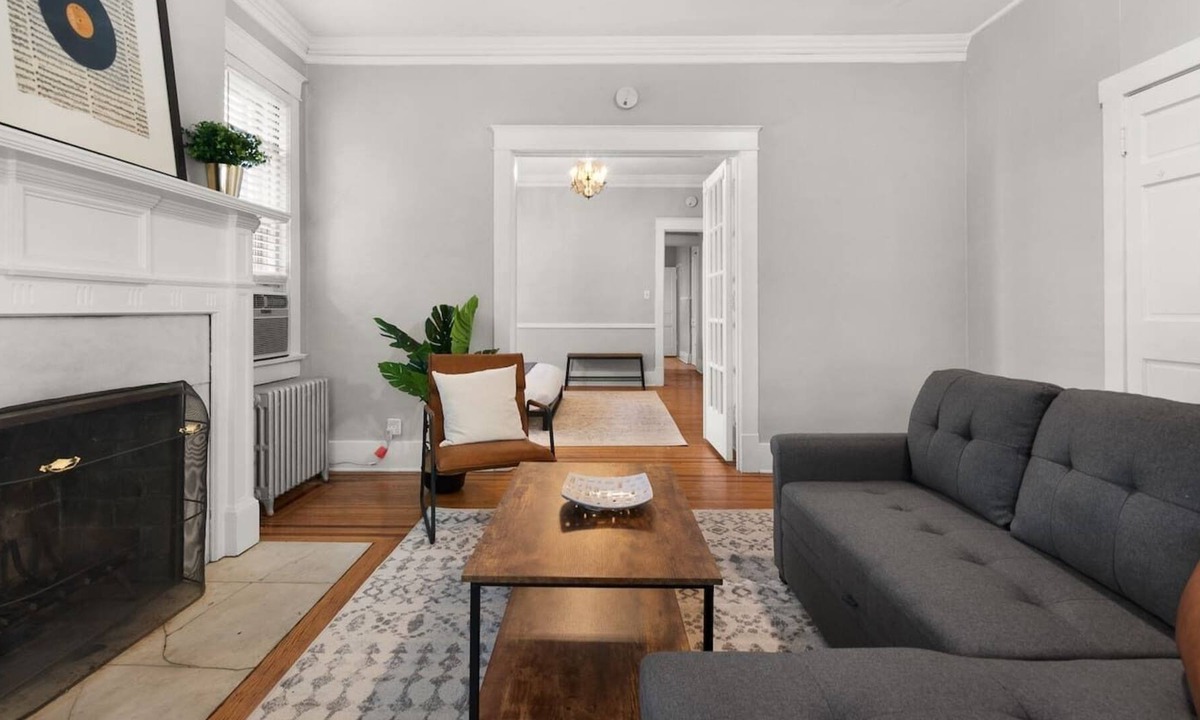 Hillsboro Village Apartment | Willie Nelson's Old Apt! Walkable Location!
