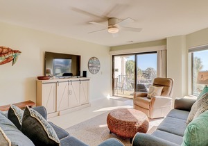 111 Sea Cloisters - Oceanfront -Pool- Private Stairs to Water
