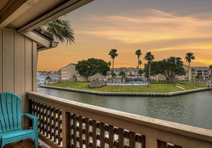 130 m² Condo ∙ 3 bedrooms ∙ 7 guests