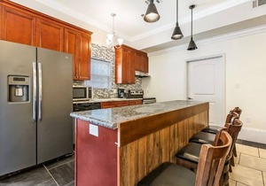 15% OFF Monthly |10% OFF Weekly-Elegant 4BR City Condos in Downtown