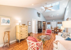 16 Sandcrab Court Cottage