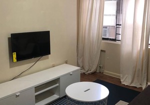 1721 4J · NYC Gateaway-20min to NYC/parking available