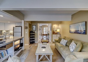 189 Beachwalk - Located in Shipyard Plantation and a quick walk to the ocean.
