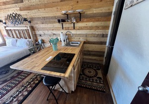 1BD Suite✶Old Colorado City & Hiking!✶Dogs Welcome