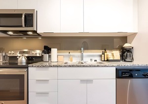 1BR | Rooftop, Gym, Pool | Bellevue | Sophari A