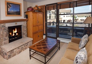 2 Bedroom/2 Bathroom Chapel Square by RedAwning