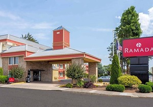 2-Star Hotel ∙ Ramada by Wyndham Portland
