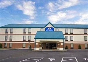 2-Star Hotel ∙ Americas Best Value Inn Franklin