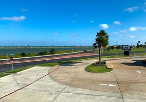 2-Star Hotel ∙ Days Inn by Wyndham Rockport Texas