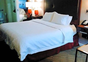 2-Star Hotel ∙ Hampton Inn Taos
