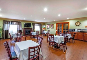 2-Star Hotel ∙ Quality Inn Arlington