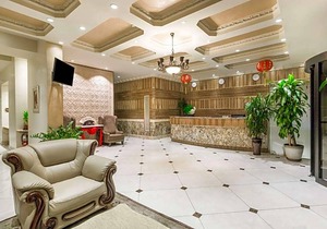 2-Star Hotel ∙ Ramada by Wyndham Flushing Queens