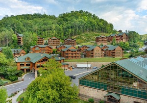 2Bedrooms, 2 Bathrooms, Sleeps 8 Westgate Smokey Mountain Resort