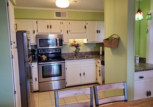 2BR/2BA Oceanview & Poolside Condo - Admiral's Row-Hilton Head Beach & Tennis