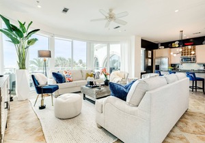 2nd Floor Beachfront Condo - Elevator, Private Balcony, POOL, Lazy River & more