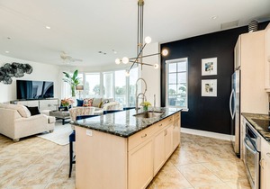 2nd Floor Beachfront Condo - Elevator, Private Balcony, POOL, Lazy River & more