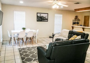 3/3 Spacious Condos - near Baylor, Silos and Magnolia