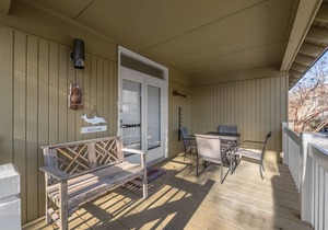 3 Bedroom Cottage with a short walk to the Beach
