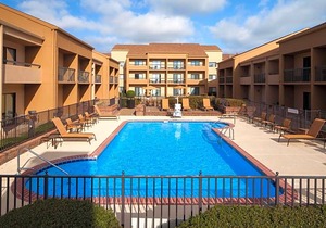 3-Star Hotel ∙ Courtyard by Marriott Memphis Airport