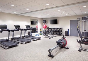3-Star Hotel ∙ DoubleTree by Hilton Ann Arbor, MI