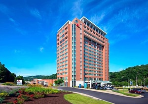 3-Star Hotel ∙ Morgantown Marriott at Waterfront Place