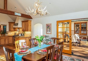 3802 Lobos Cottage ~ Quiet Area, Walk Everywhere