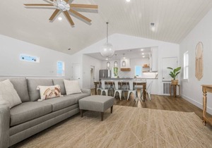 3BR, Walk to Beach, Pool Access | Mustang Royale
