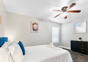 4 min Walking distance to Cowboys Stadium