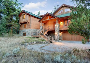 402 m² Luxury rental ∙ 5 bedrooms ∙ 14 guests