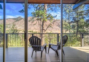 4BR Cabin Mountain Views with Fireplace