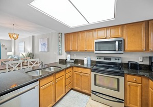506 Sunswept 2/2 Beautifully Updated With Spectacular View*