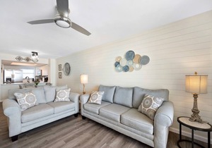 607 Sunswept 2/2 *Newly Renovated Coastal Condo with Amazing View*