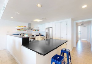 9th Floor Gulf-Front Condo w/Plenty Of Resort Amenities, Close To Dining