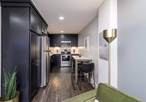 Abode | Germantown | 5 Beds | Great For Groups!