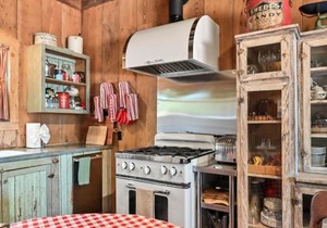 Ada's Peach Street Hideaway - Whole House