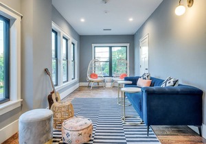 Adina Red, White & Black Suite with Capitol Views & Walkable Downtown Location