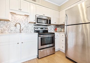 Admirals Row B320 | Ocean View, Resort Pool!