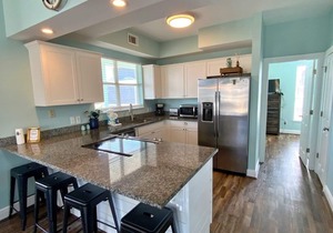 Adorable w/Views! Tennis/Pickleball/Pools
