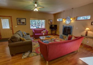 Alpine Haus - Four Bedroom Home
